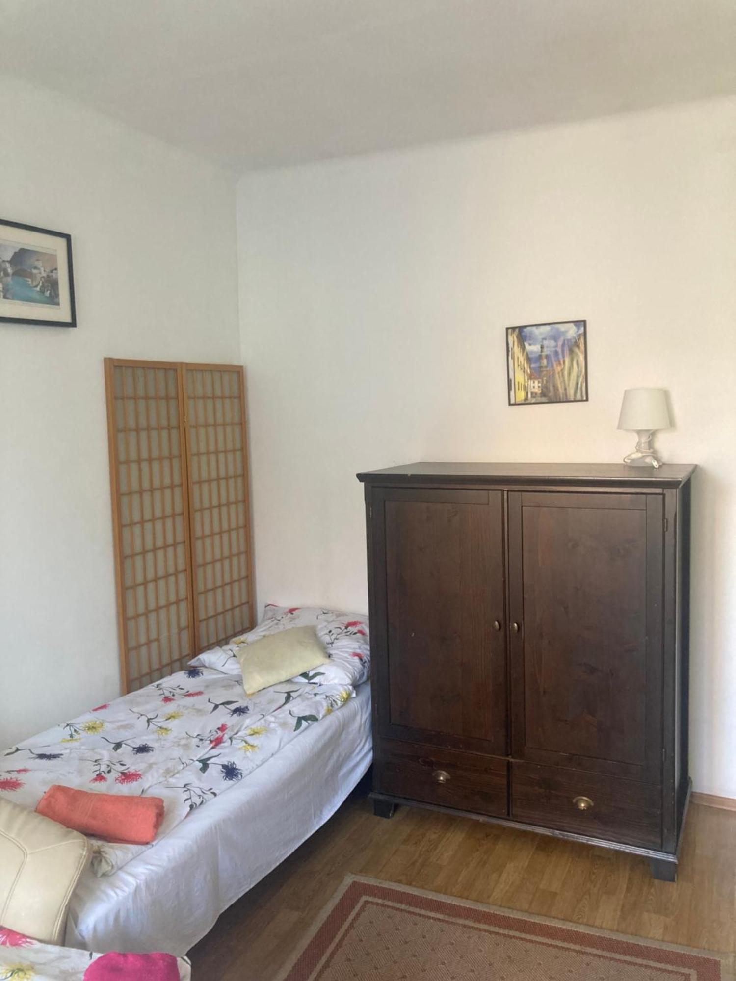 Apartman-Donau Tát Eksteriør bilde