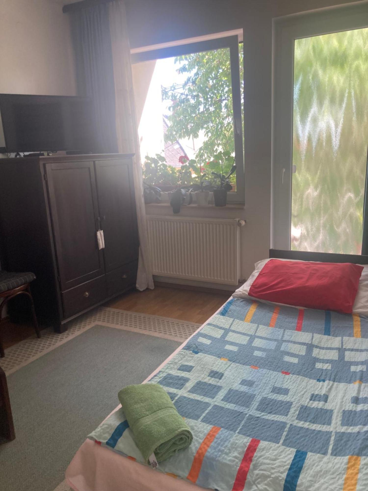 Apartman-Donau Tát Eksteriør bilde