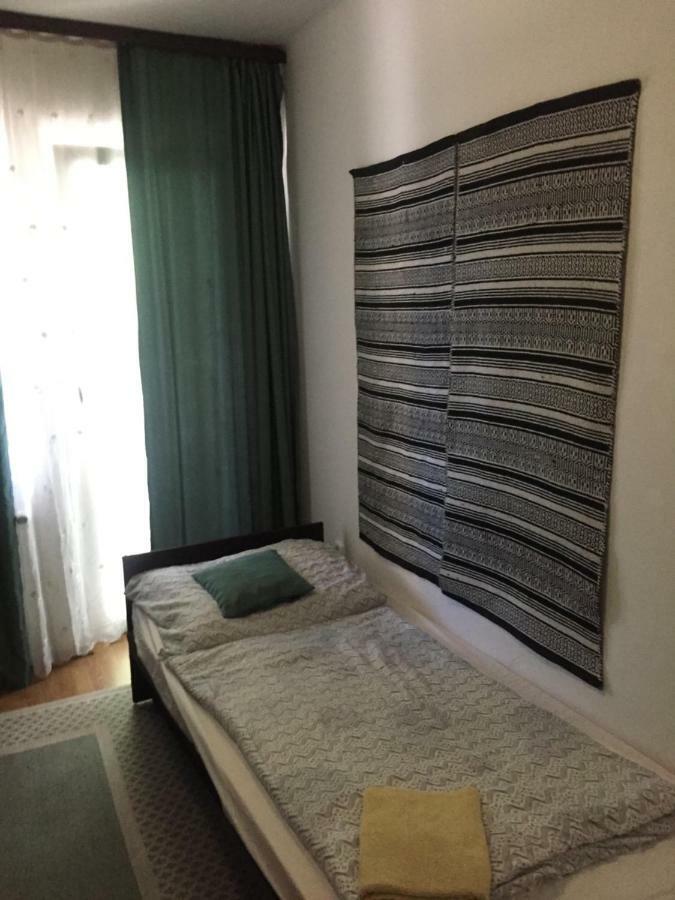 Apartman-Donau Tát Eksteriør bilde